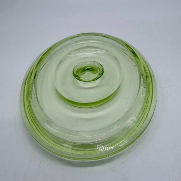 Vintage Green Glass Ramekin Dish with Lid Uranium Glass Vaseline Glass Glow - Picture 9 of 12